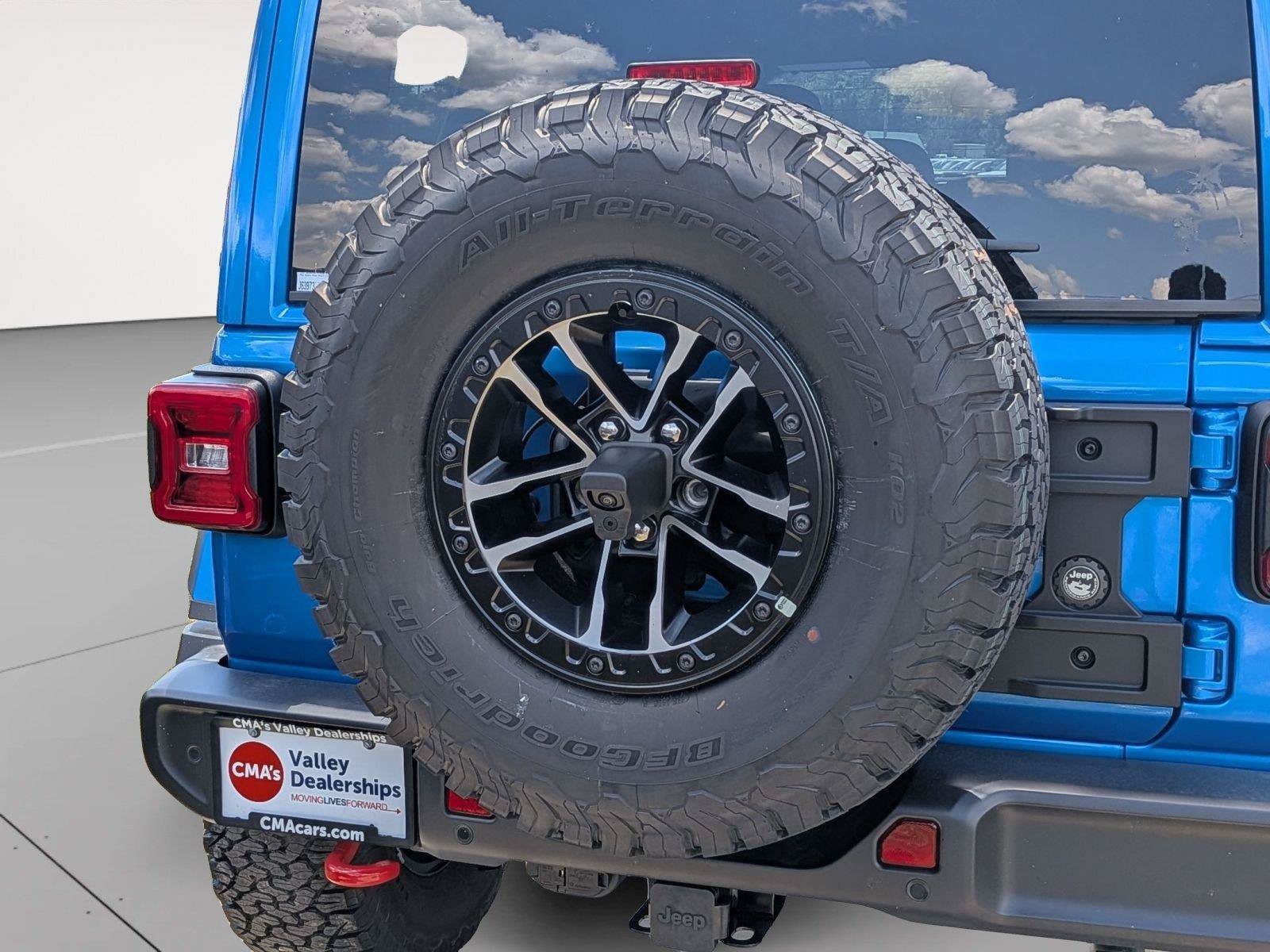 New 2026 Jeep Wrangler Unlimited Rubicon w/ Xtreme 35 Tire Package AWD/4WD image 5
