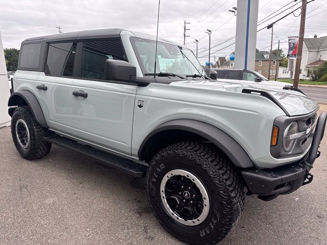 Certified 2023 Ford Bronco Big Bend w/ Sasquatch Package AWD/4WD image 4