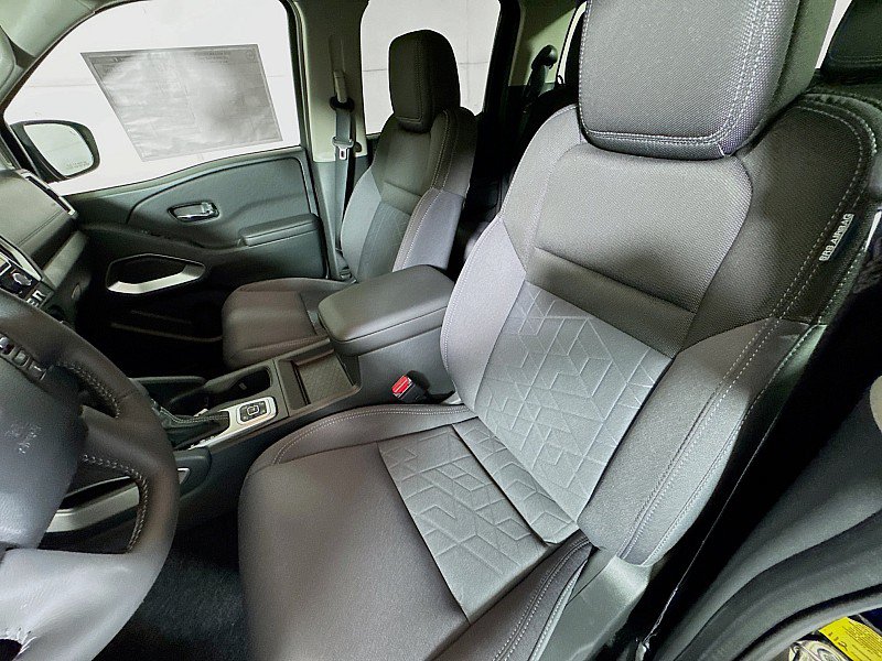 New 2026 Nissan Frontier SV w/ All-Weather Content Package AWD/4WD image 11