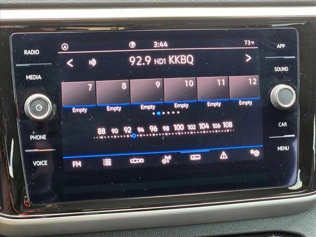 Used 2023 Volkswagen Atlas Cross Sport SE w/ Panoramic Sunroof Package FWD image 13