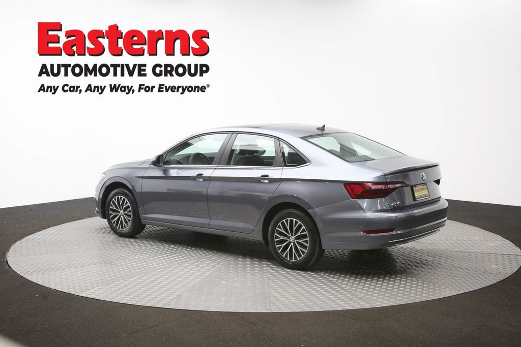 Used 2020 Volkswagen Jetta SE w/ SE Cold Weather Package image 65
