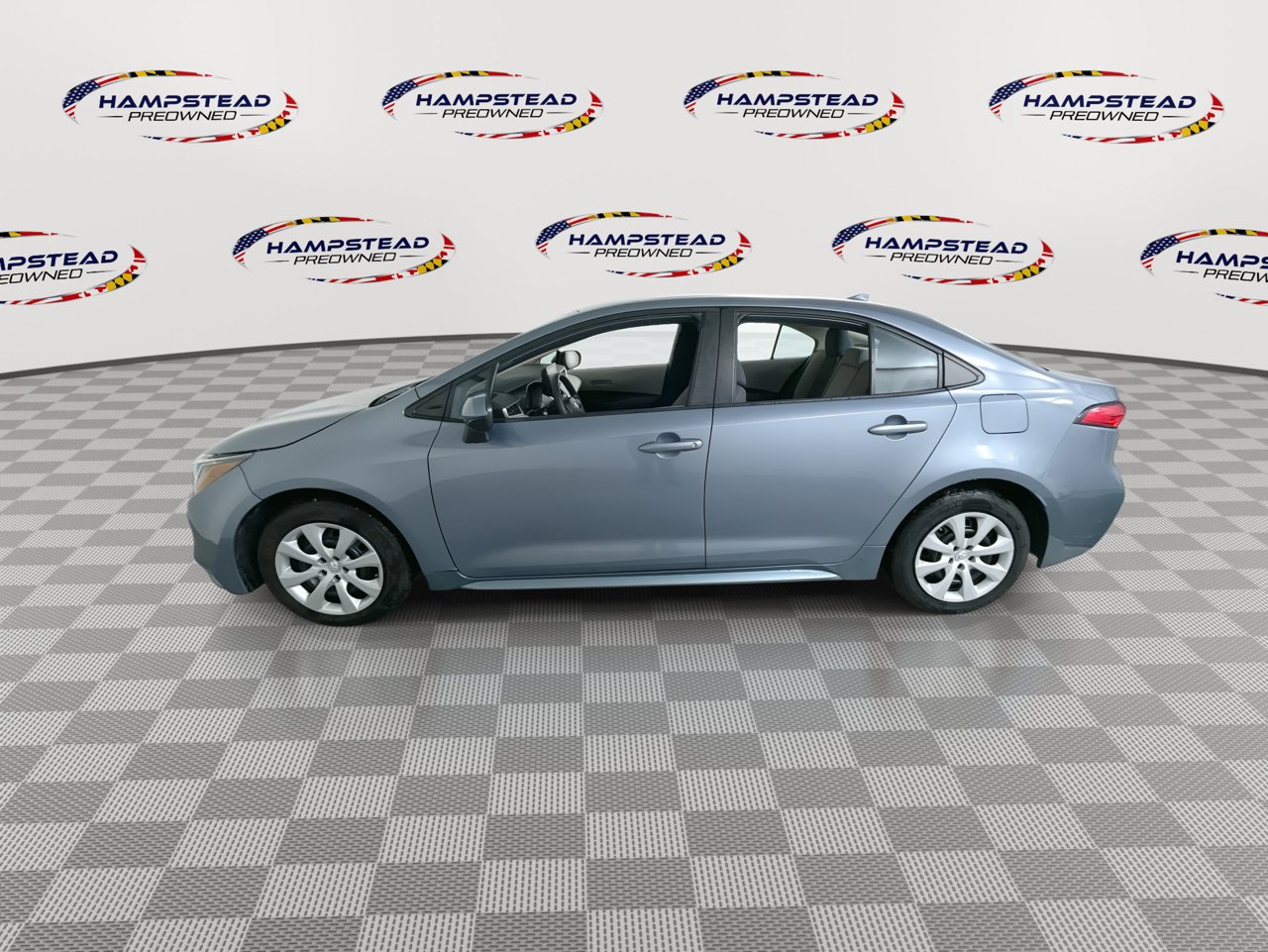 Used 2022 Toyota Corolla LE image 5