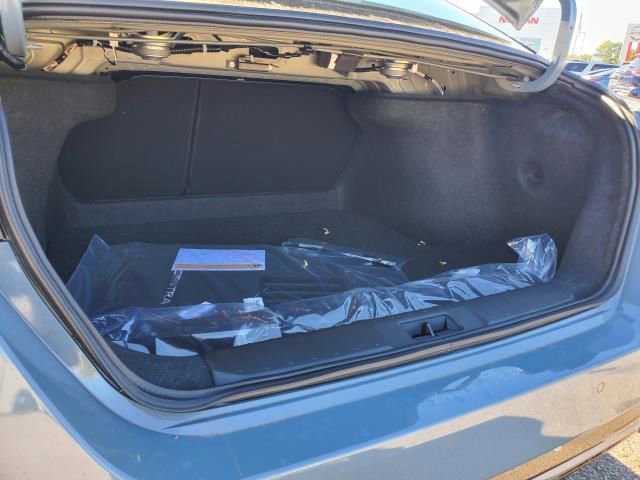 New 2025 Nissan Sentra SR image 18