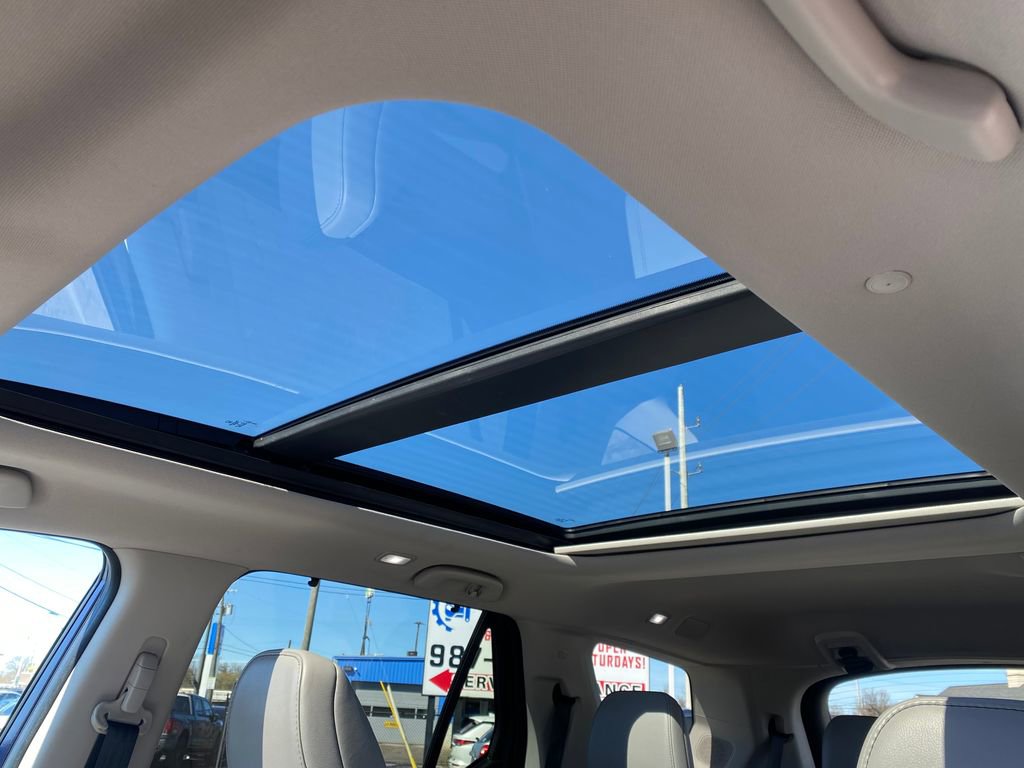 Used 2024 Honda Pilot Touring image 12