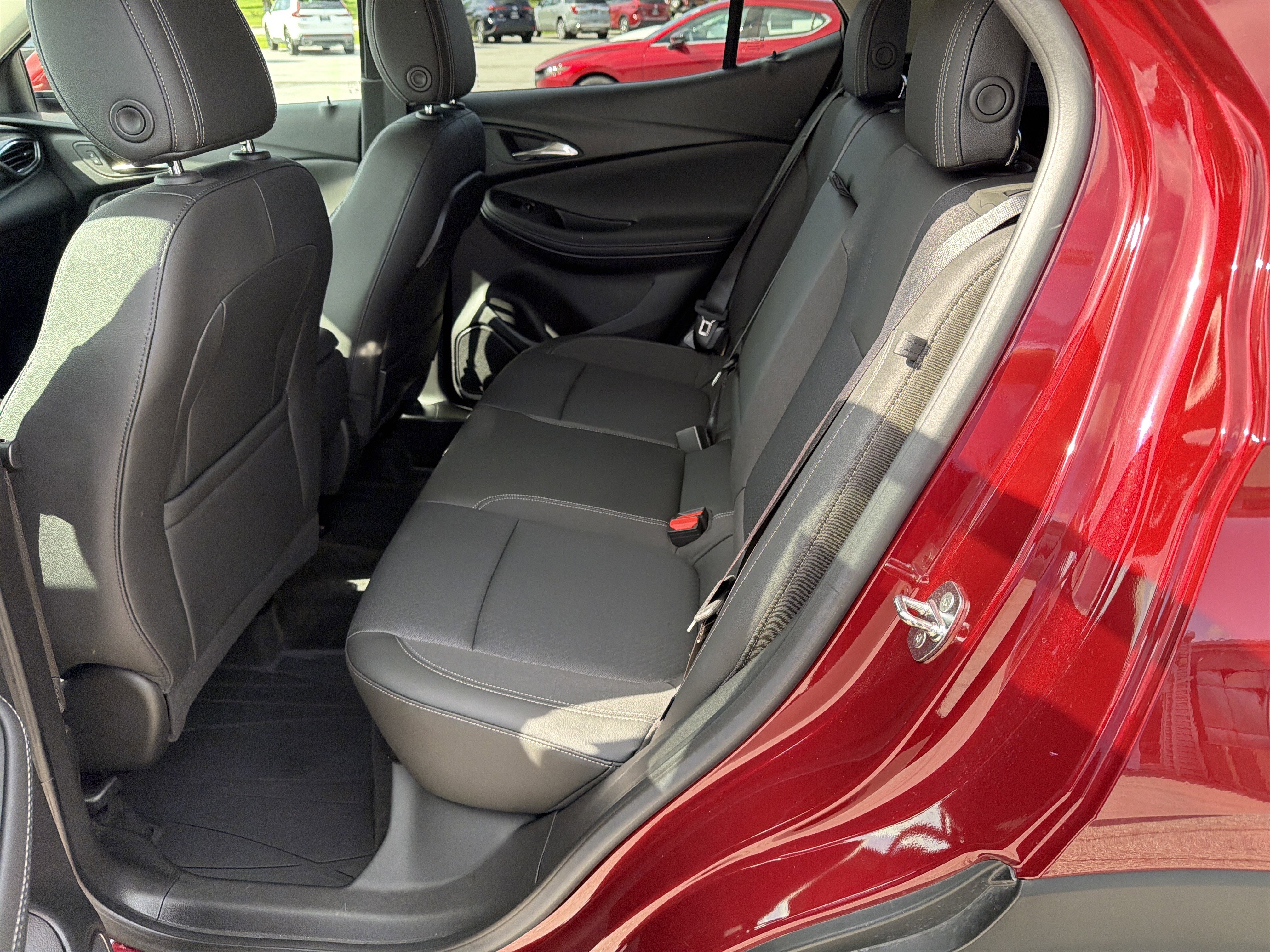 Used 2023 Buick Encore GX Select w/ Safety Package II AWD/4WD image 21