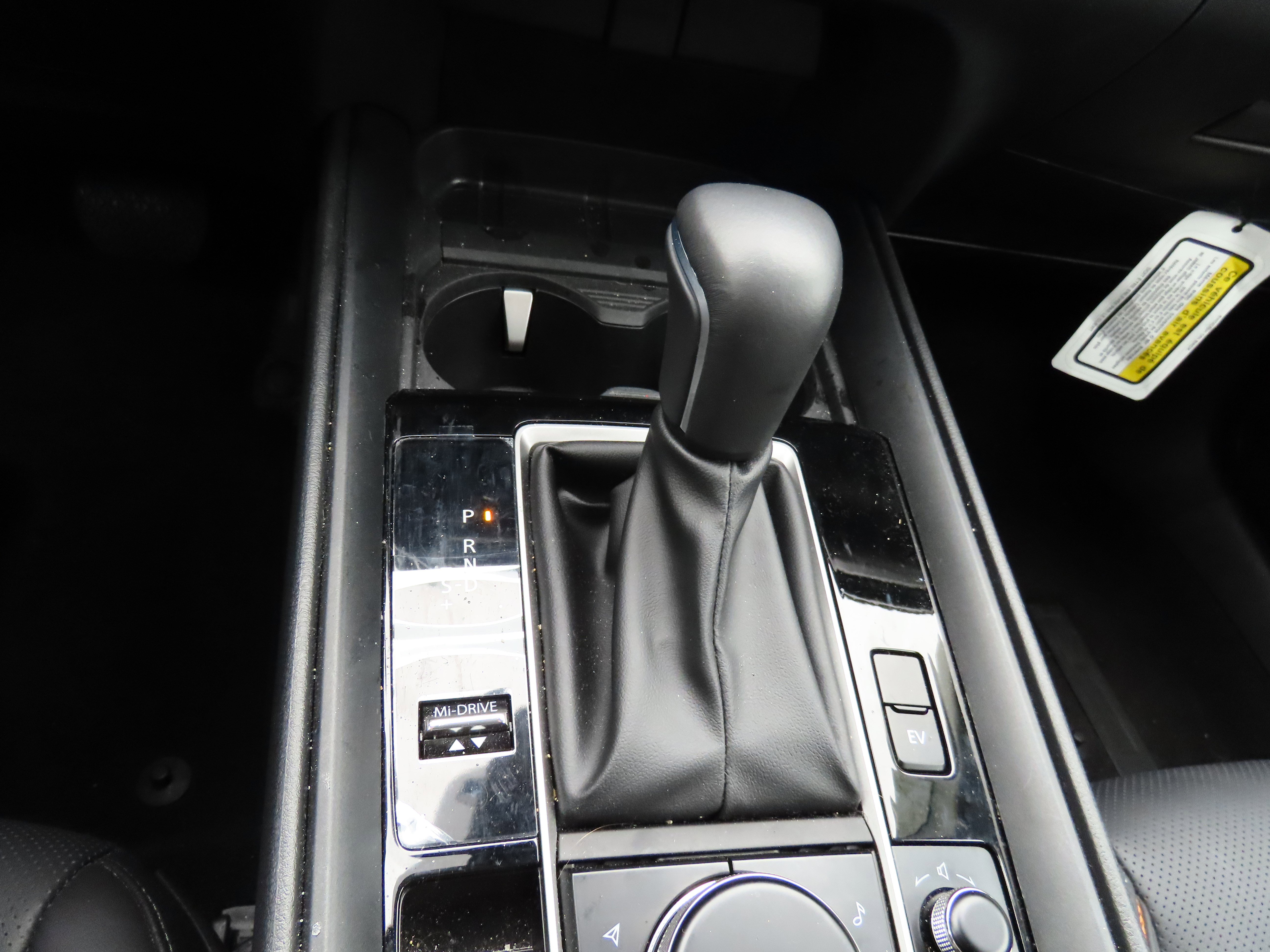 Used 2025 MAZDA CX-50 AWD 2.5 Hybrid w/ Premium Pkg image 30