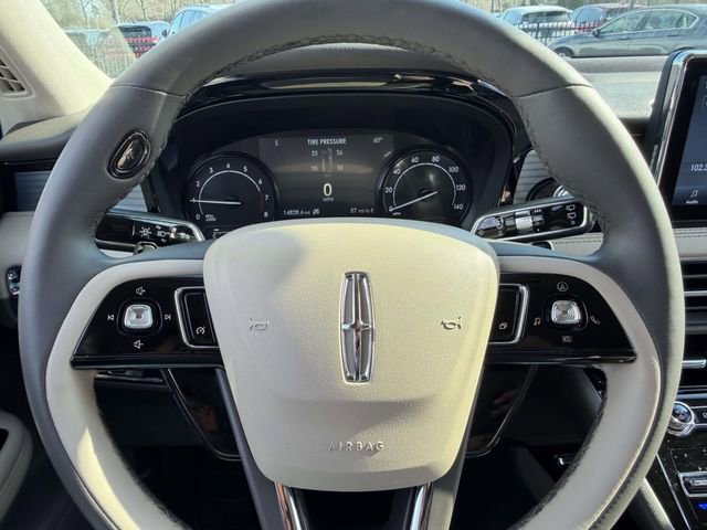 Used 2022 Lincoln Corsair AWD w/ Equipment Group 101A image 25