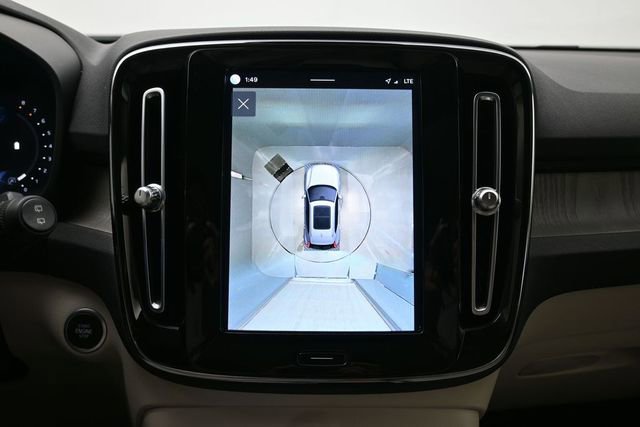 Used 2023 Volvo XC40 B5 Plus w/ Driver Assist Package AWD/4WD image 22