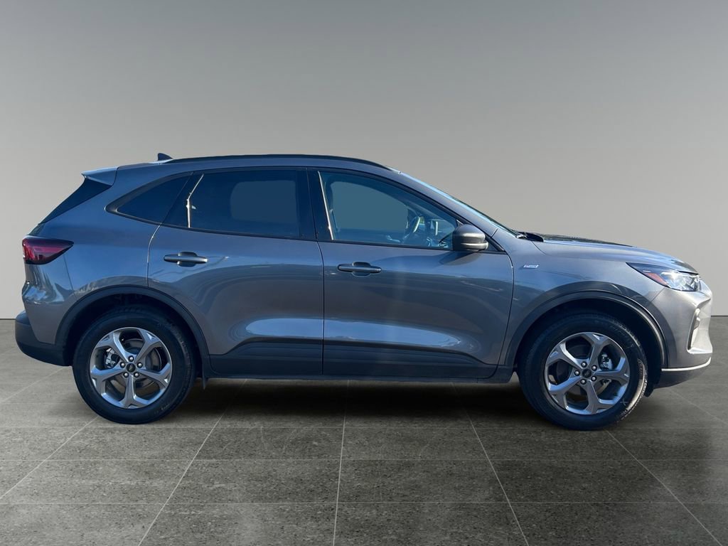 Used 2025 Ford Escape ST-Line AWD/4WD image 8