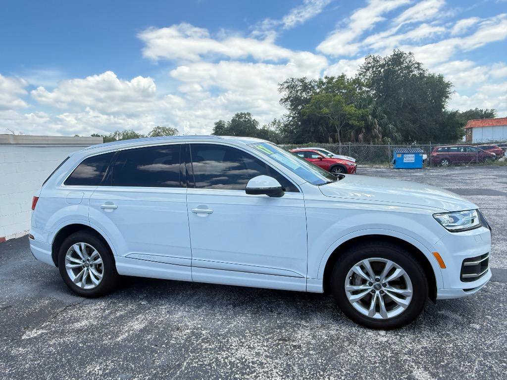 Used 2017 Audi Q7 2.0T Premium Plus w/ Premium Plus Package AWD/4WD image 3