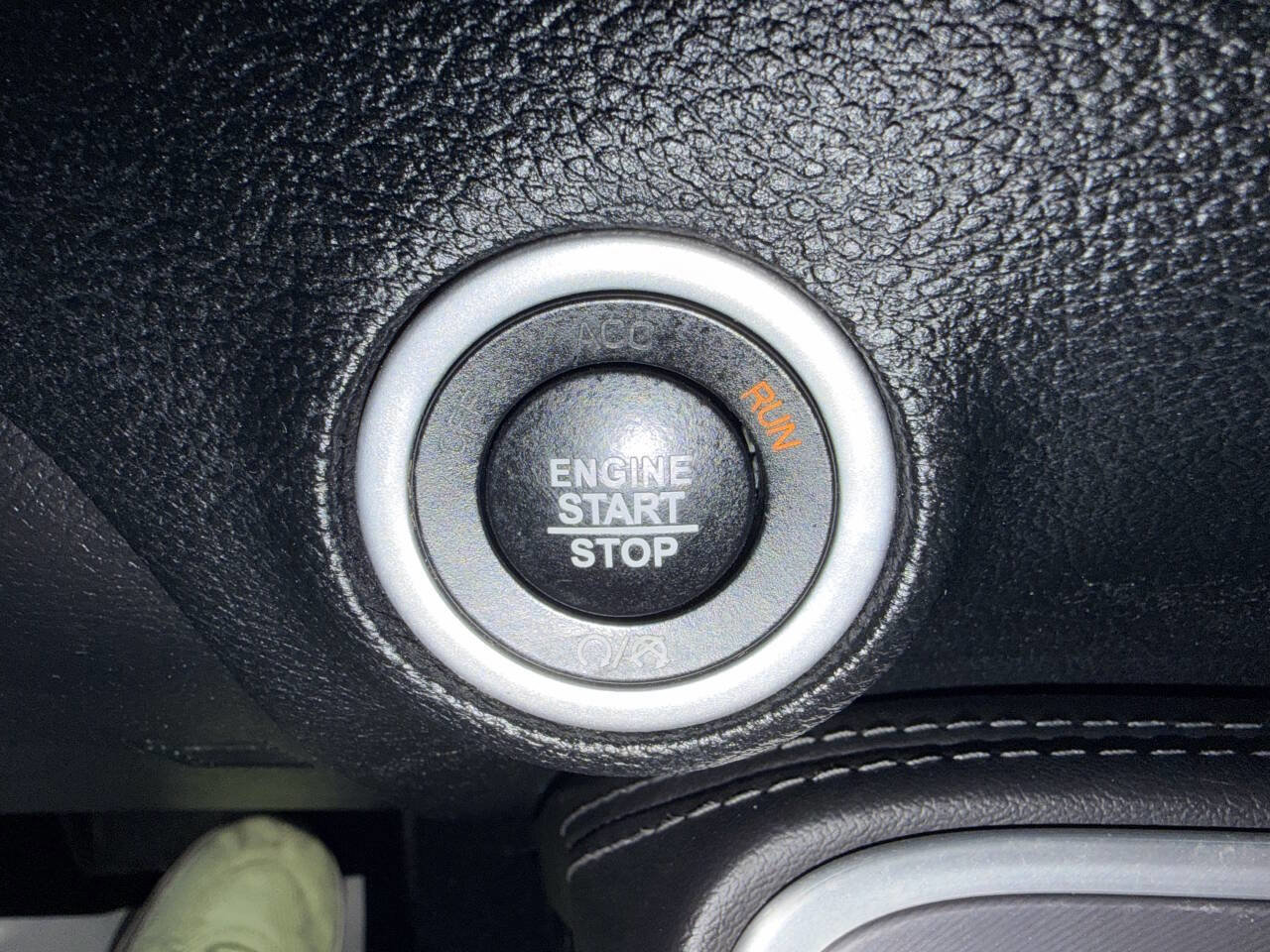 Used 2019 Dodge Challenger SXT image 22