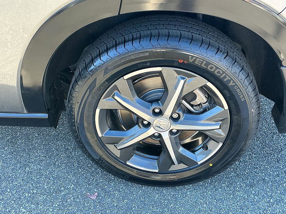 Used 2023 Honda HR-V EX-L image 8