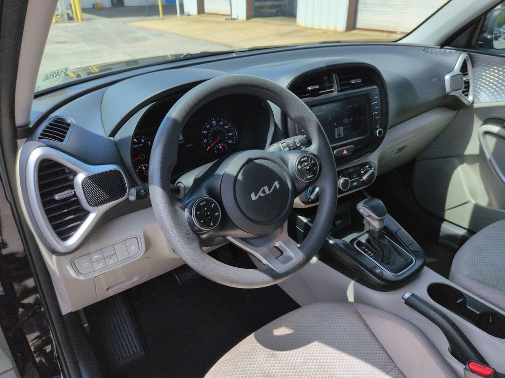 Used 2022 Kia Soul LX w/ Technology Package image 33