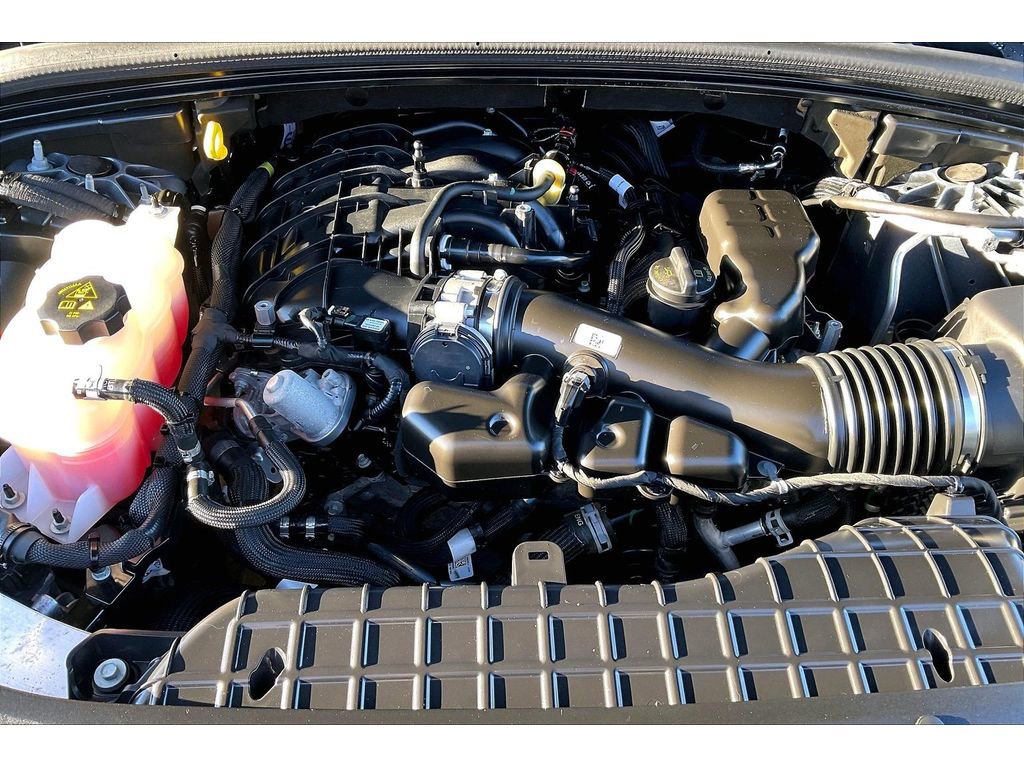 Used 2024 Jeep Grand Cherokee L Limited w/ Luxury Tech Group II image 32