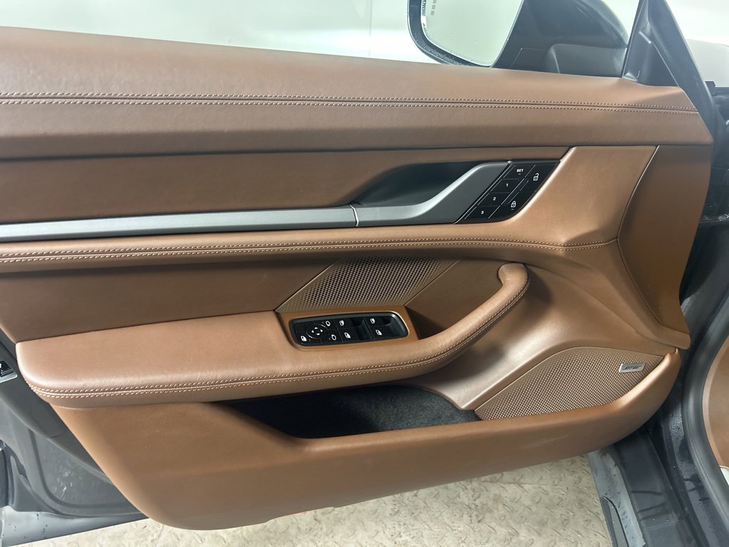 Certified 2020 Porsche Taycan Turbo image 25