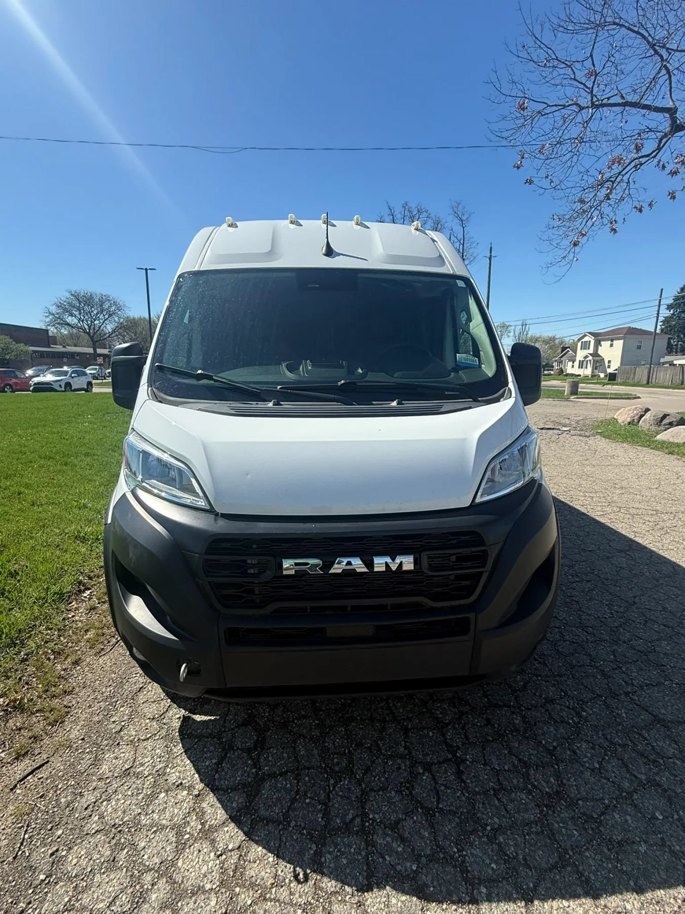 Used 2024 RAM ProMaster 2500 w/ Convenience Group FWD image 2