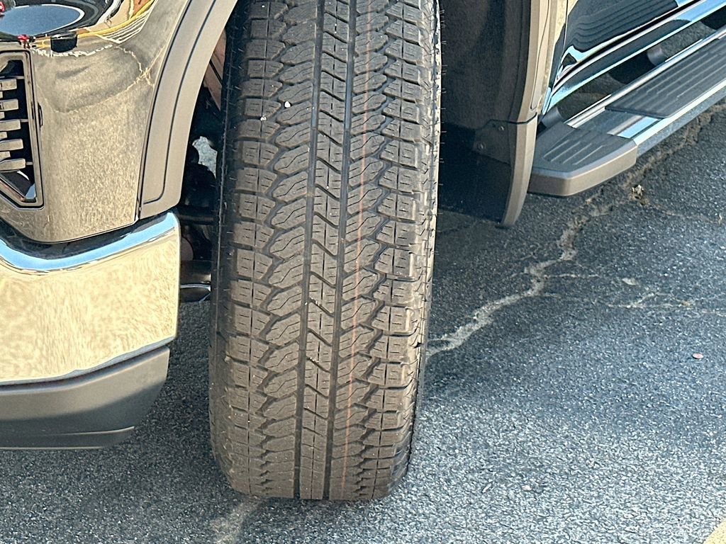 New 2026 GMC Sierra 1500 SLT image 25