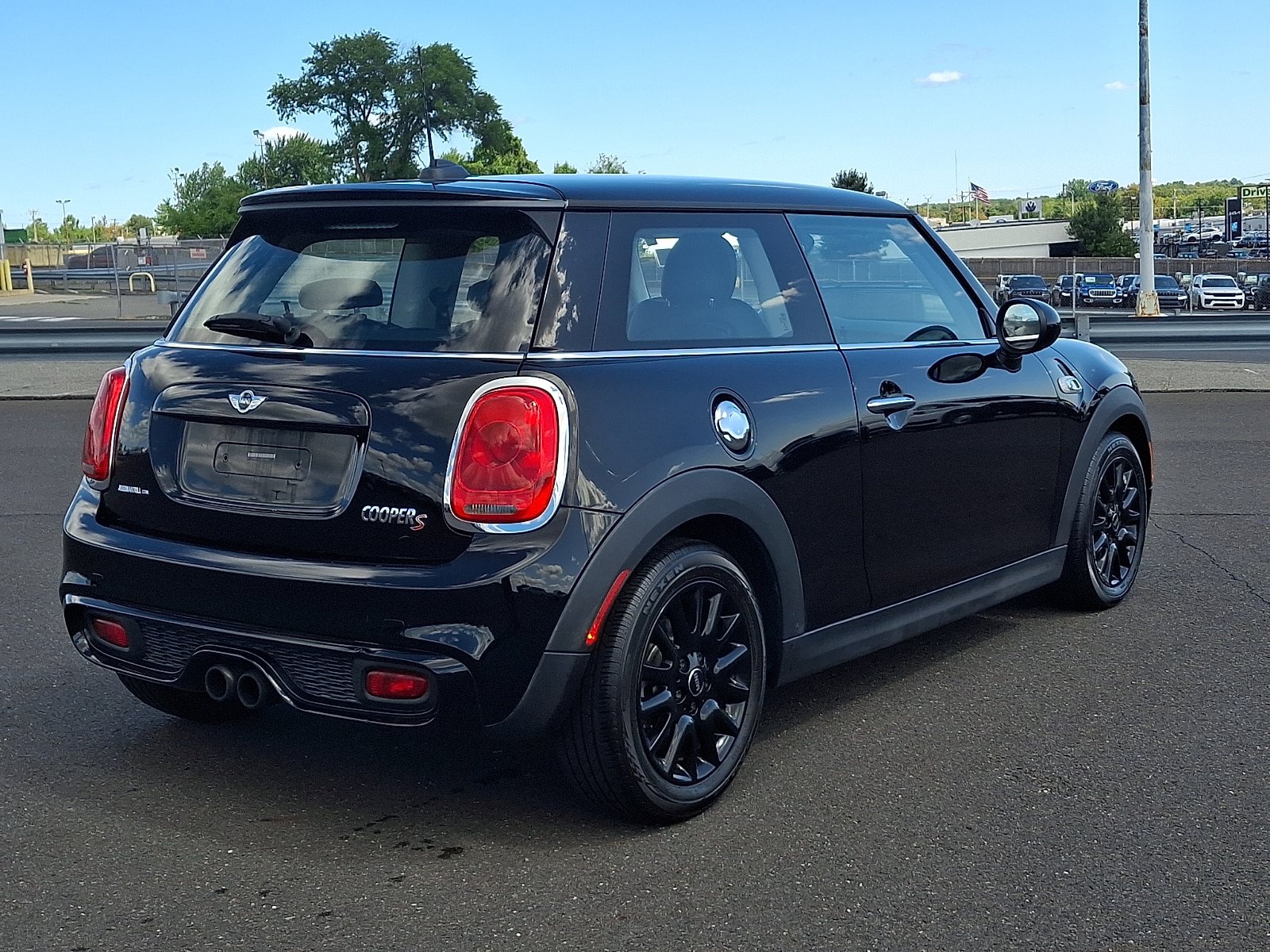 Used 2015 MINI Cooper S FWD image 6