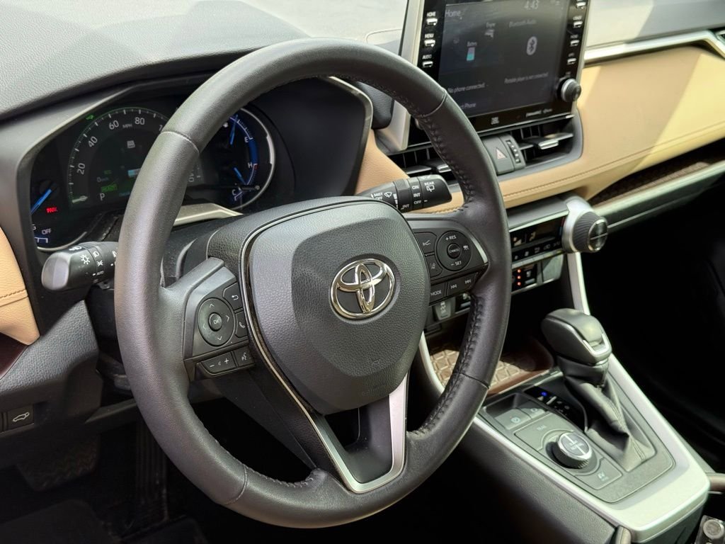 Used 2022 Toyota RAV4 Limited AWD/4WD image 19