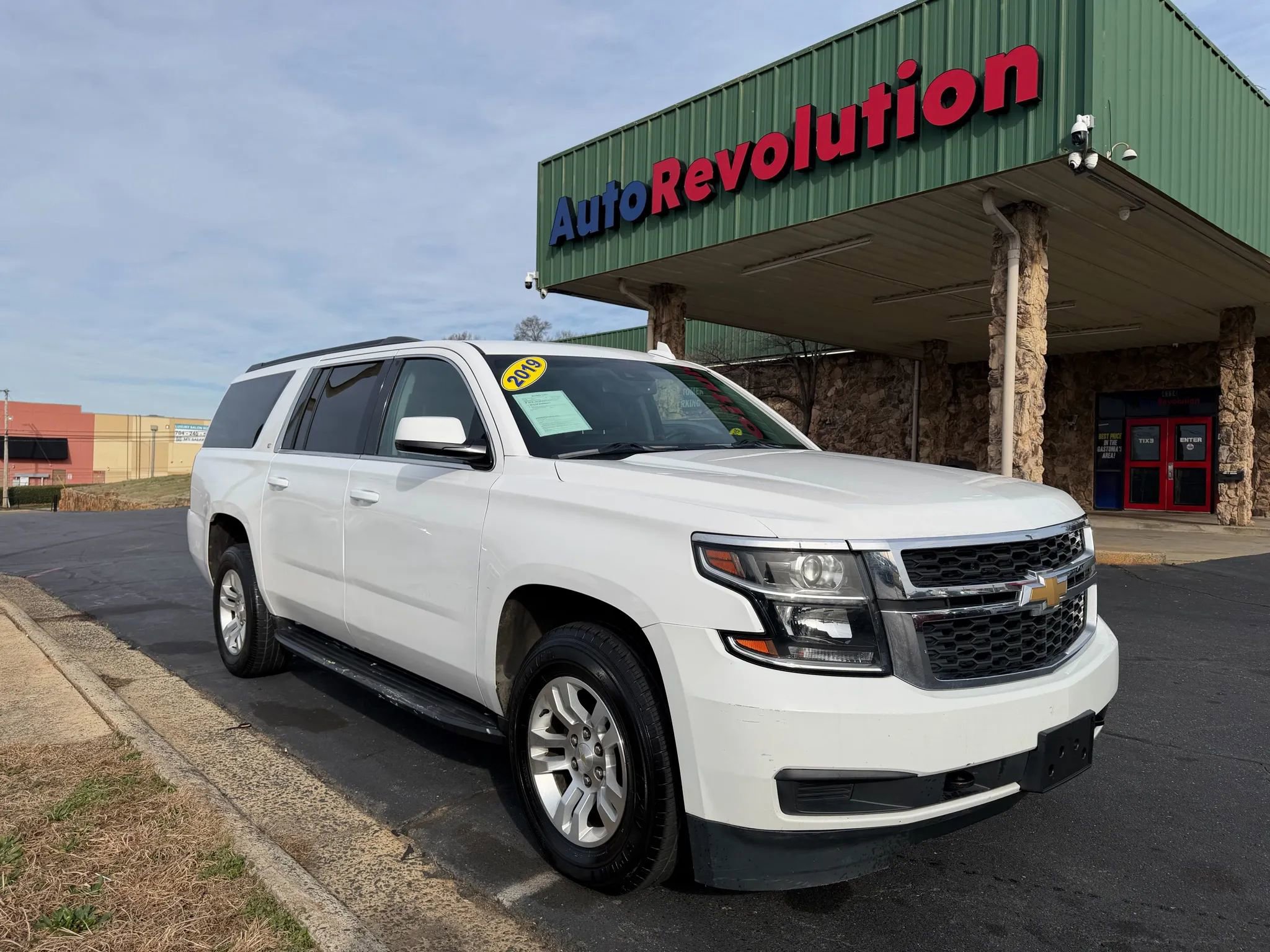Used 2019 Chevrolet Suburban LT AWD/4WD image 1