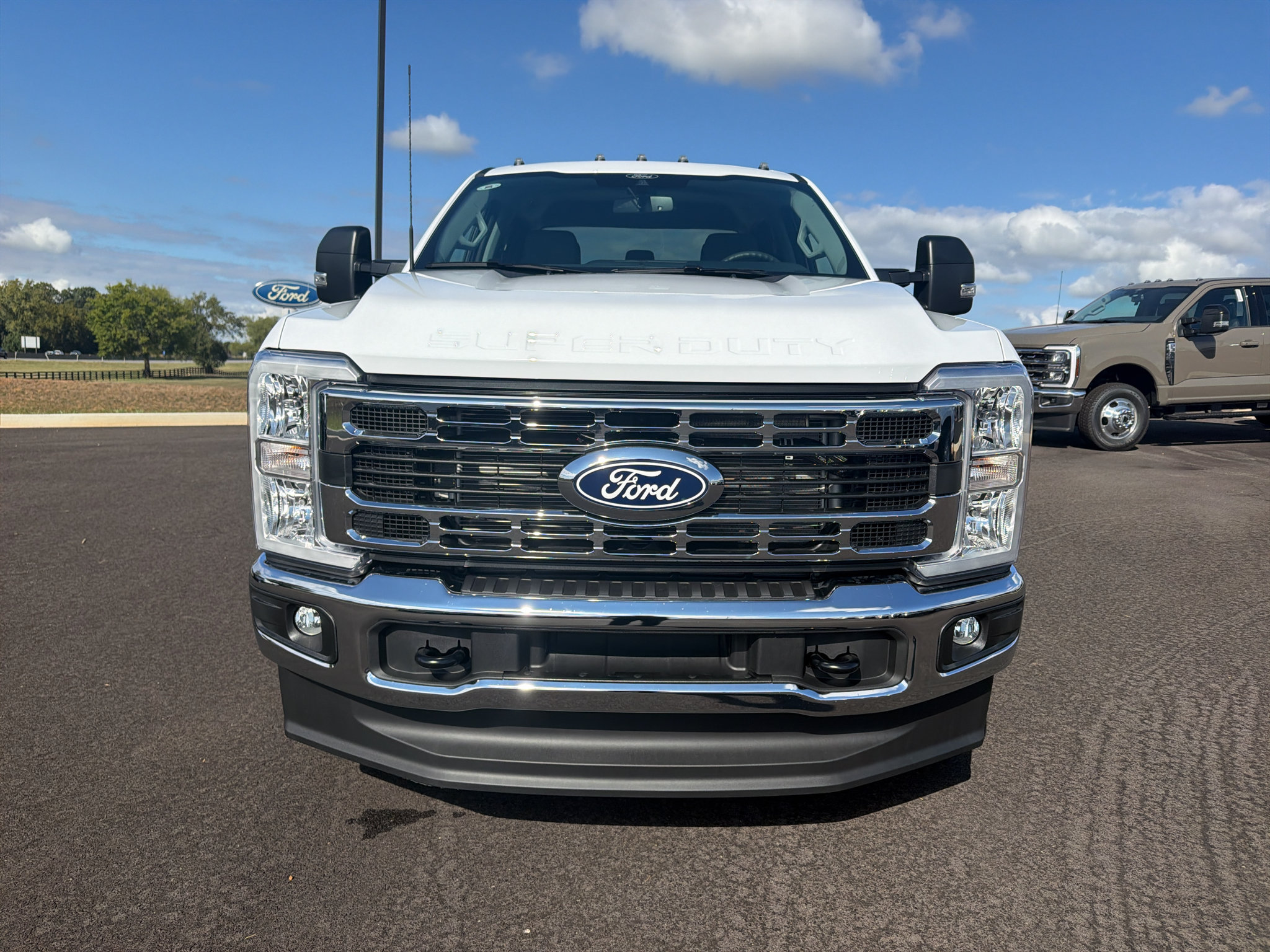 New 2027 Ford F250 XLT AWD/4WD image 2