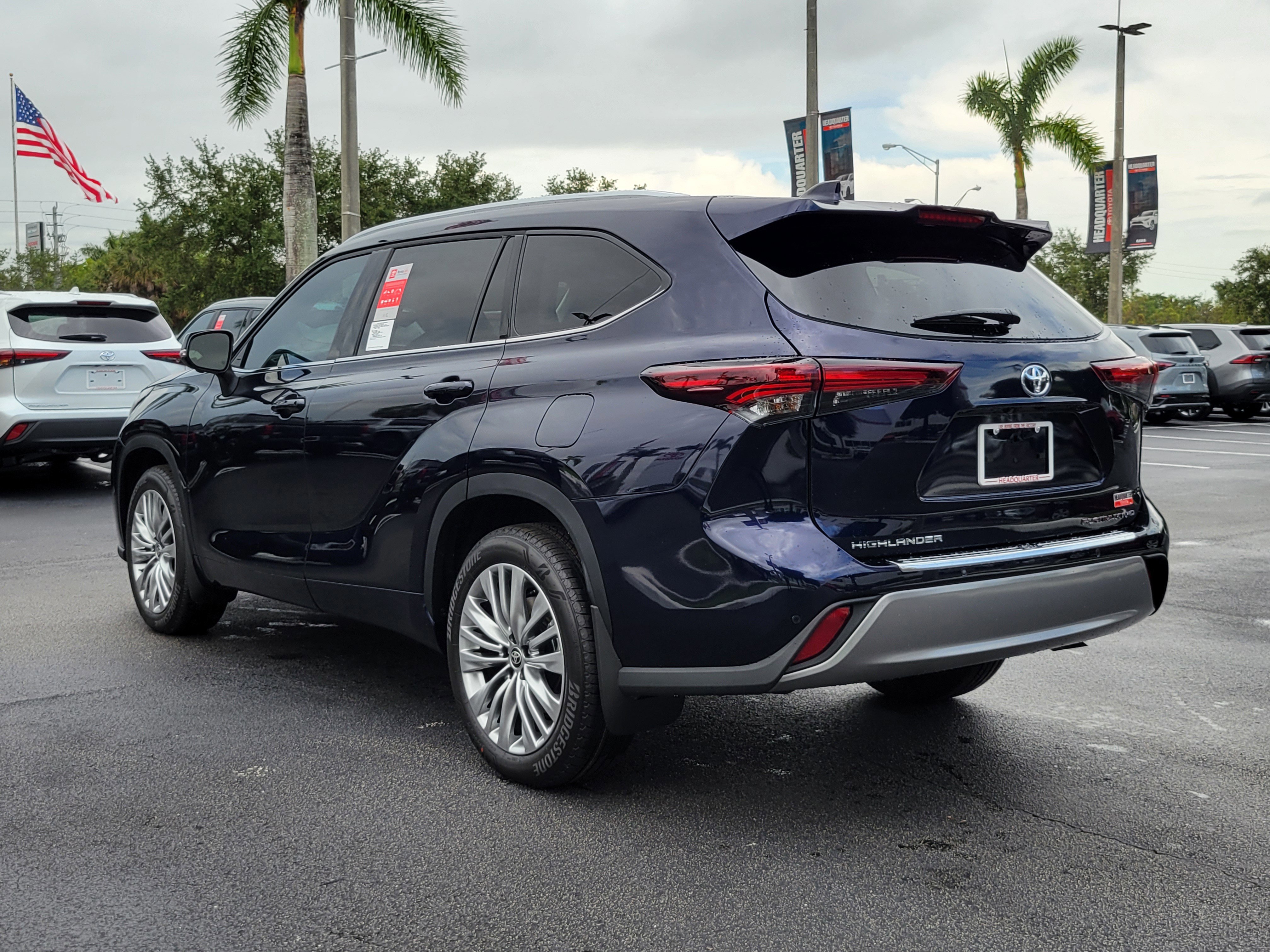 New 2026 Toyota Highlander Platinum AWD/4WD image 8