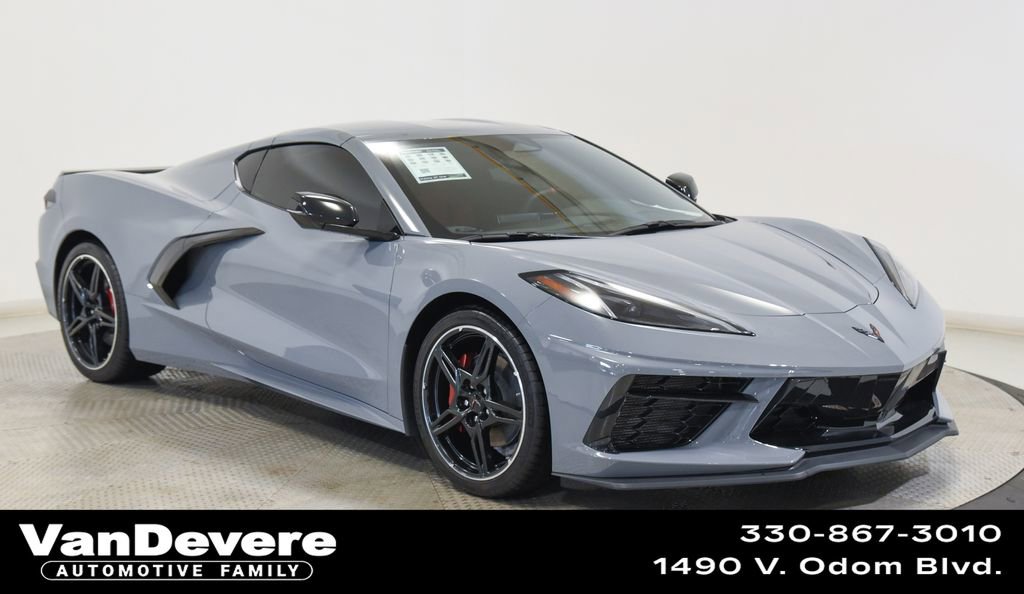 Used 2025 Chevrolet Corvette Stingray Coupe w/ Battery Protection Package RWD image 1