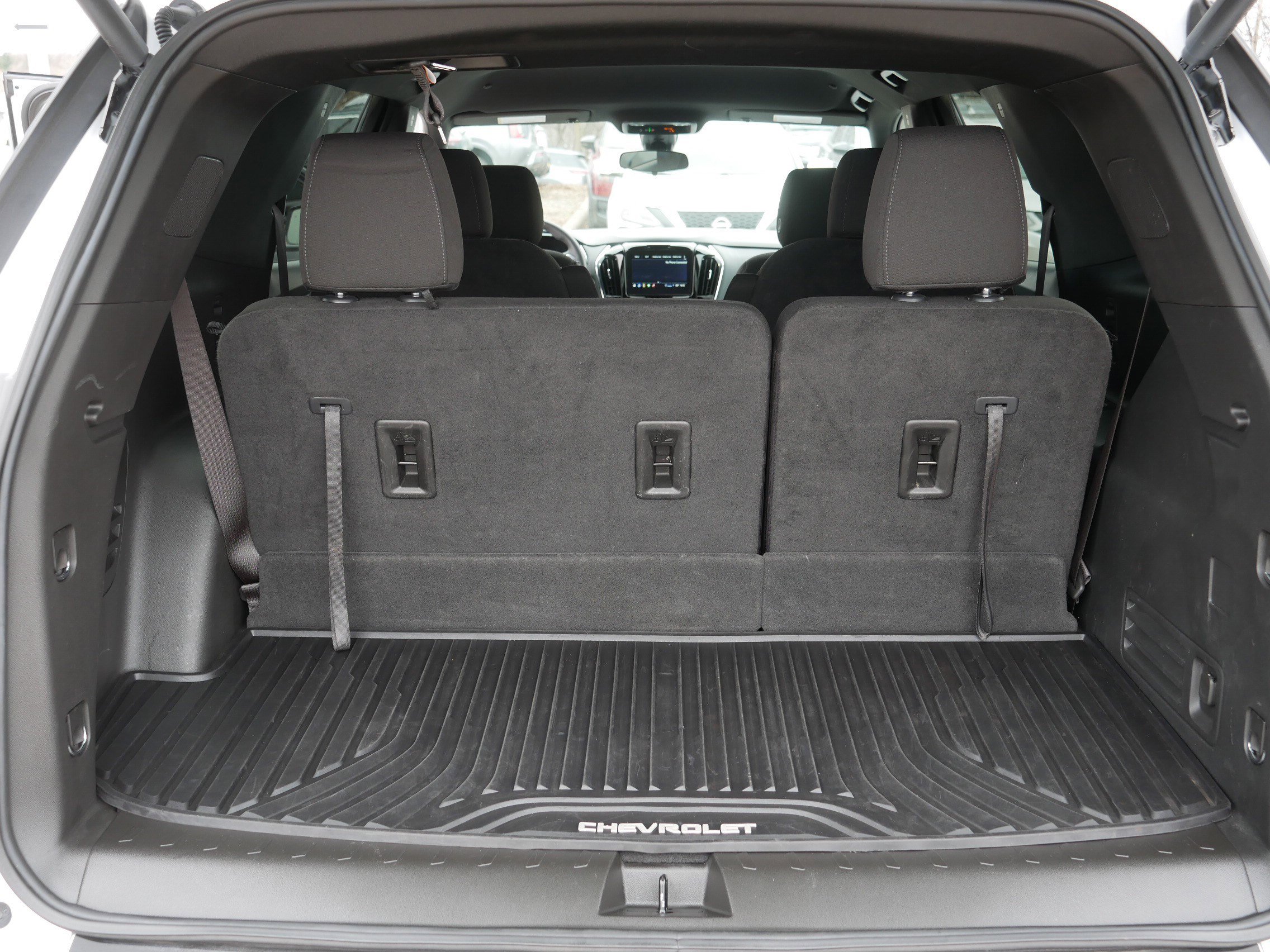 Used 2023 Chevrolet Traverse LT image 18