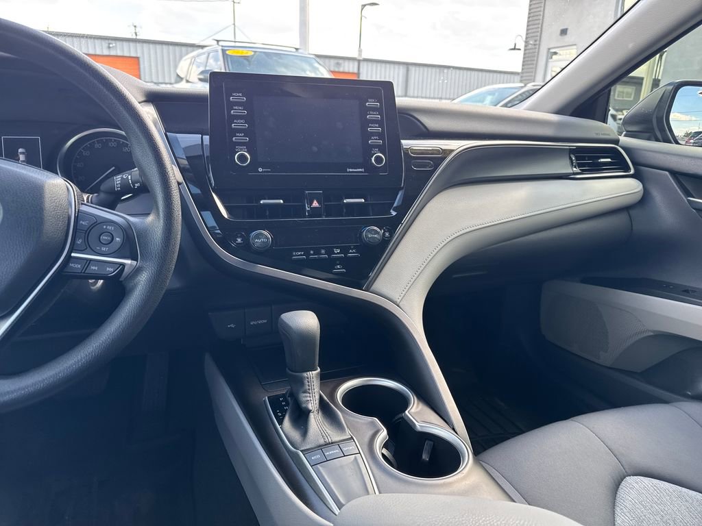 Used 2023 Toyota Camry LE FWD image 17