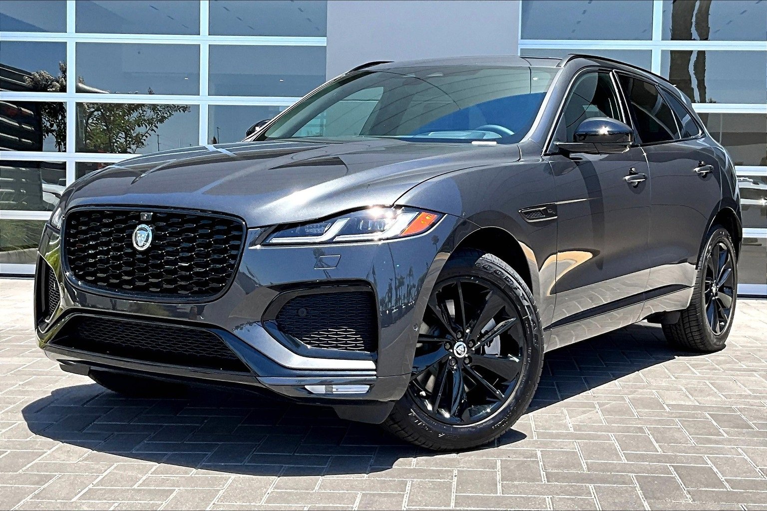 New 2026 Jaguar F-PACE R-Dynamic S image 1