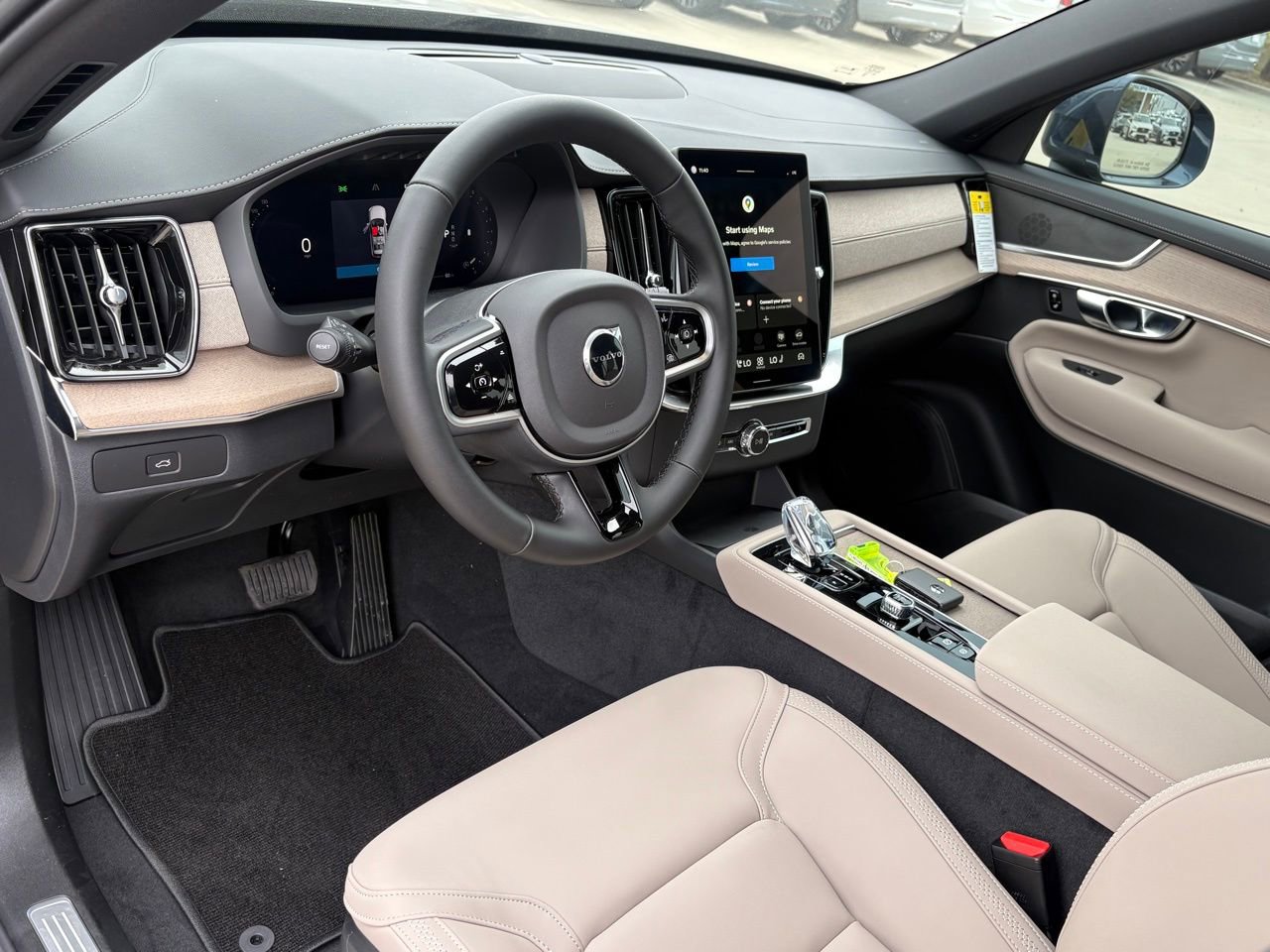 New 2026 Volvo XC90 B6 Core w/ Protection Package Premier image 14