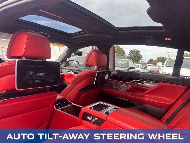 Used 2018 BMW M760i xDrive AWD/4WD image 36
