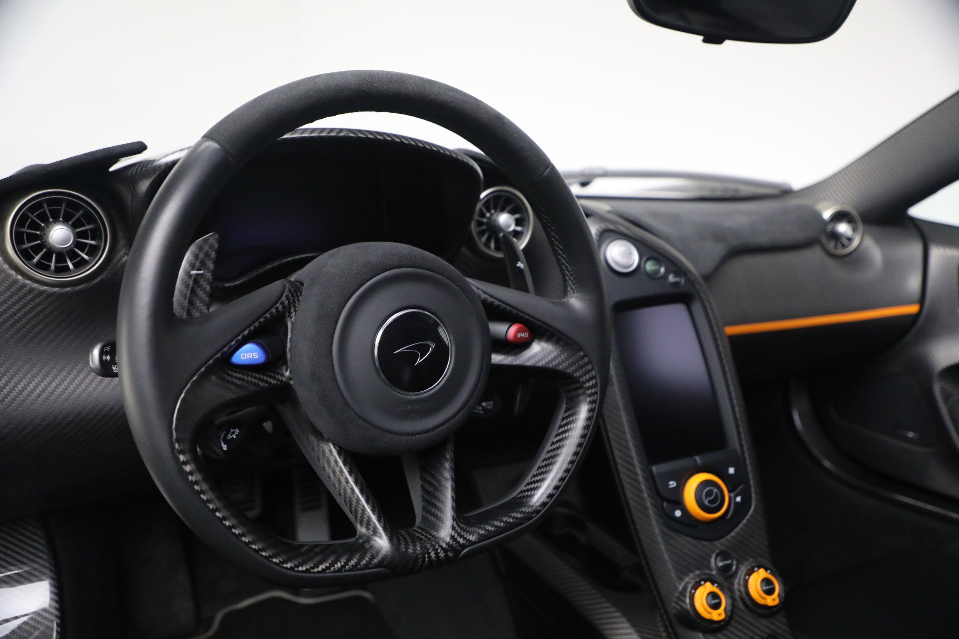 Used 2014 McLaren P1 image 32