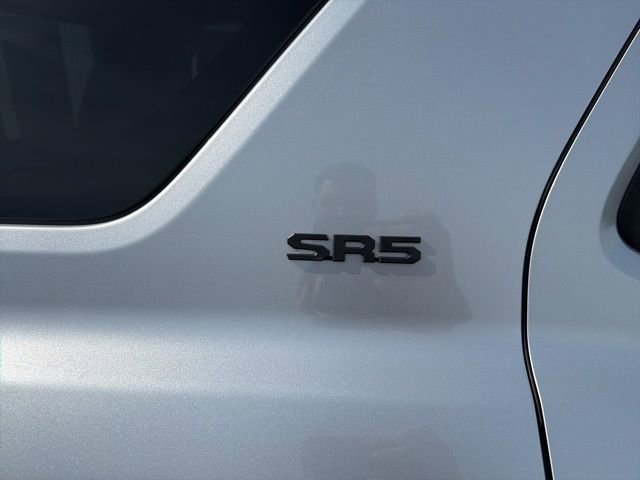 Used 2025 Toyota 4Runner SR5 RWD image 9