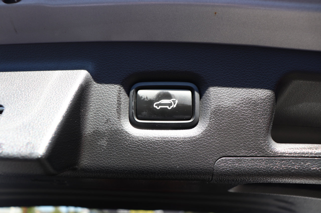 Used 2023 Hyundai Santa Fe SEL Convenience image 48