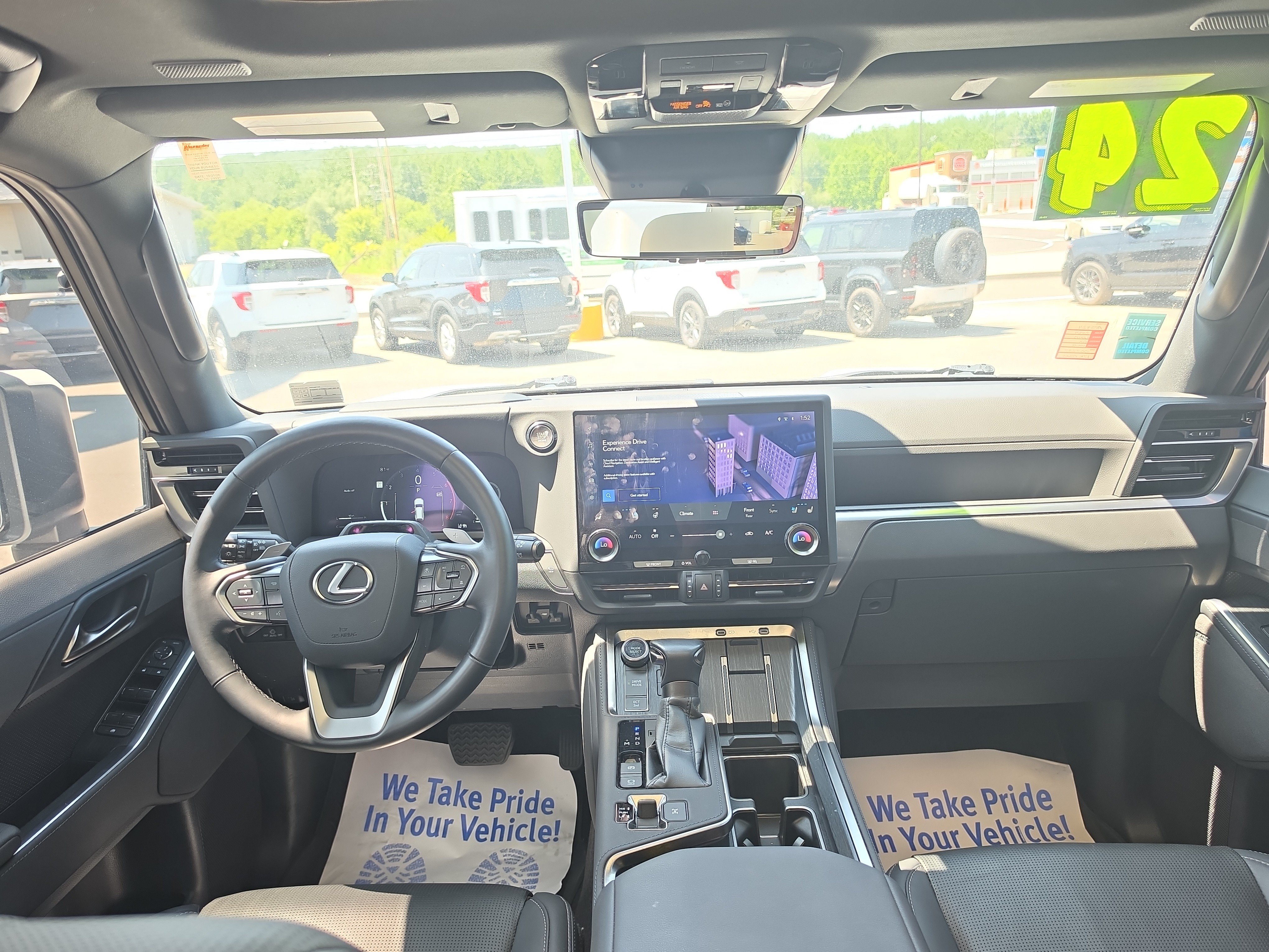 Used 2024 Lexus GX 550 AWD/4WD image 16