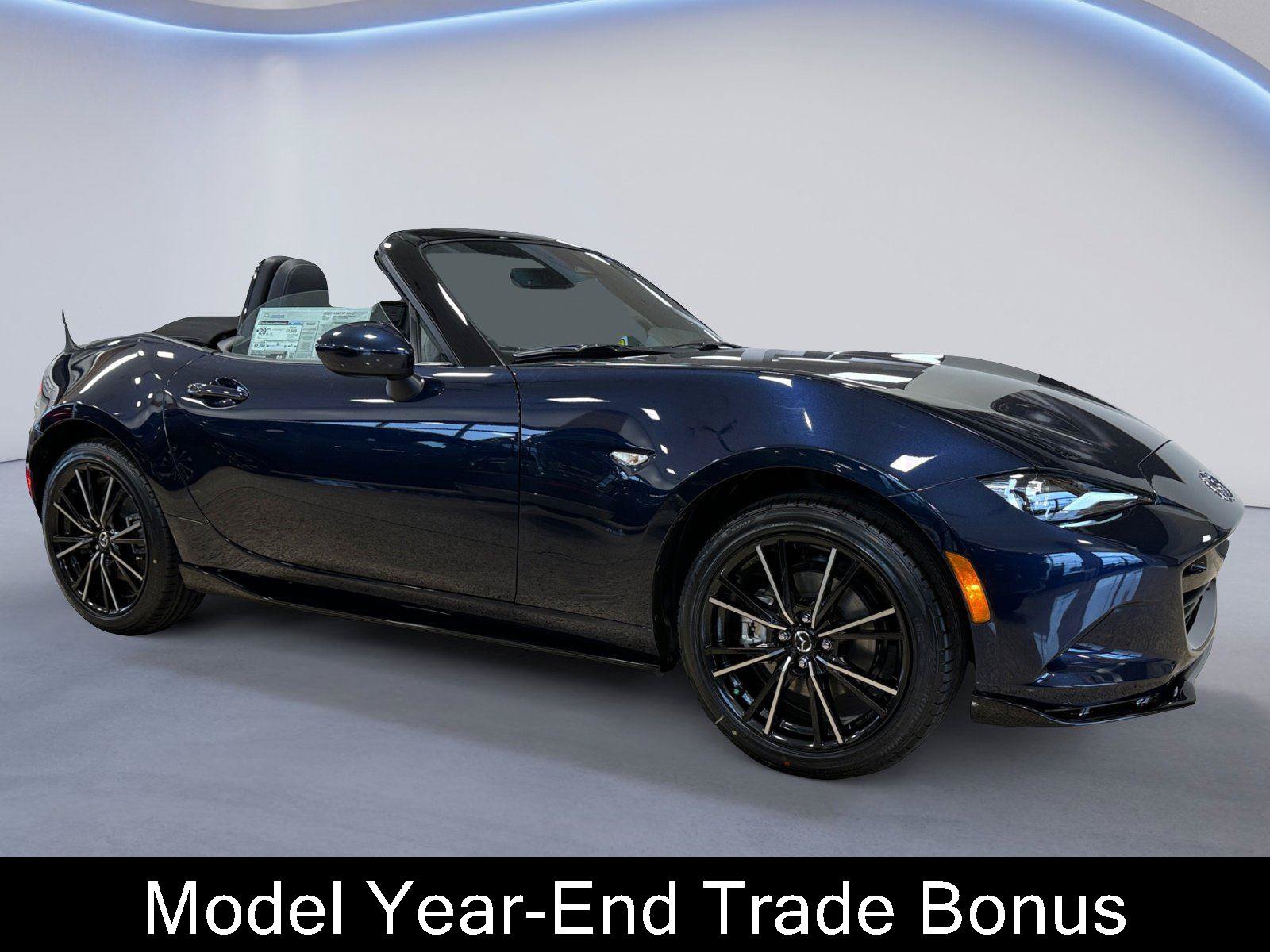 New 2025 MAZDA MX-5 Miata Grand Touring w/ Appearance Package RWD image 2