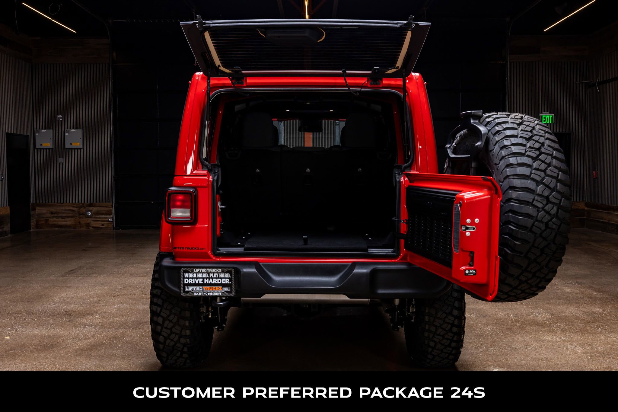 Used 2025 Jeep Wrangler Sport S image 9