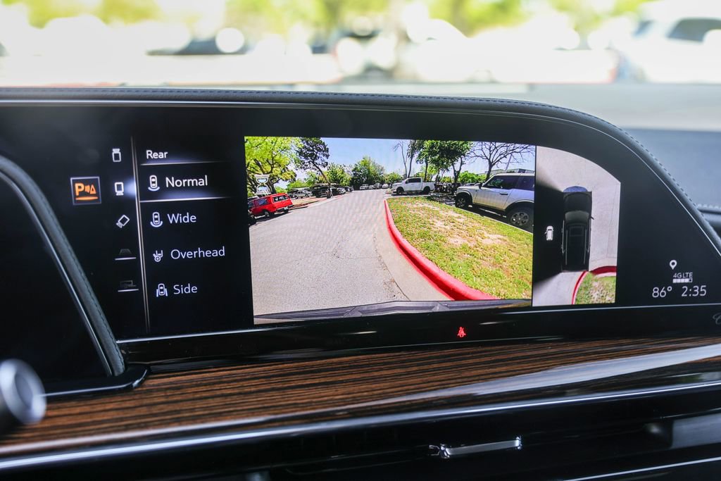 Used 2023 Cadillac Escalade Premium Luxury image 18