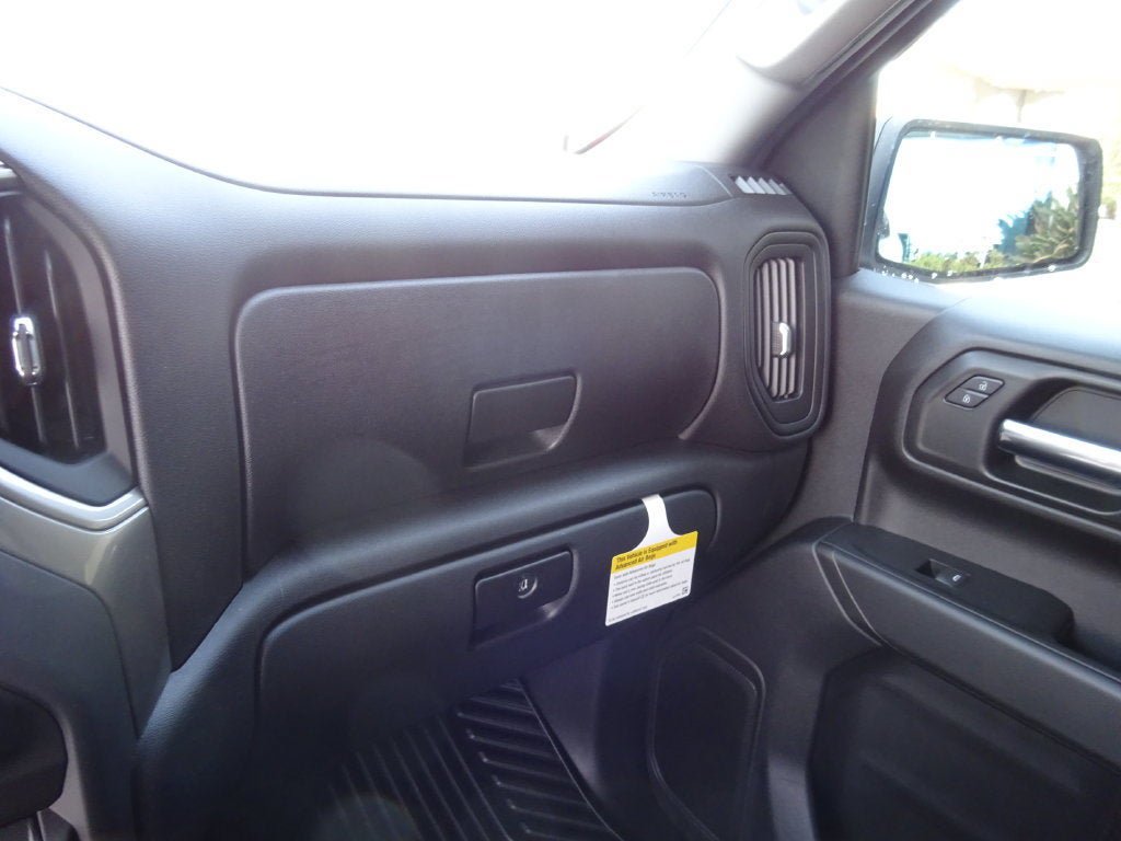 New 2026 Chevrolet Silverado 1500 Custom RWD image 27