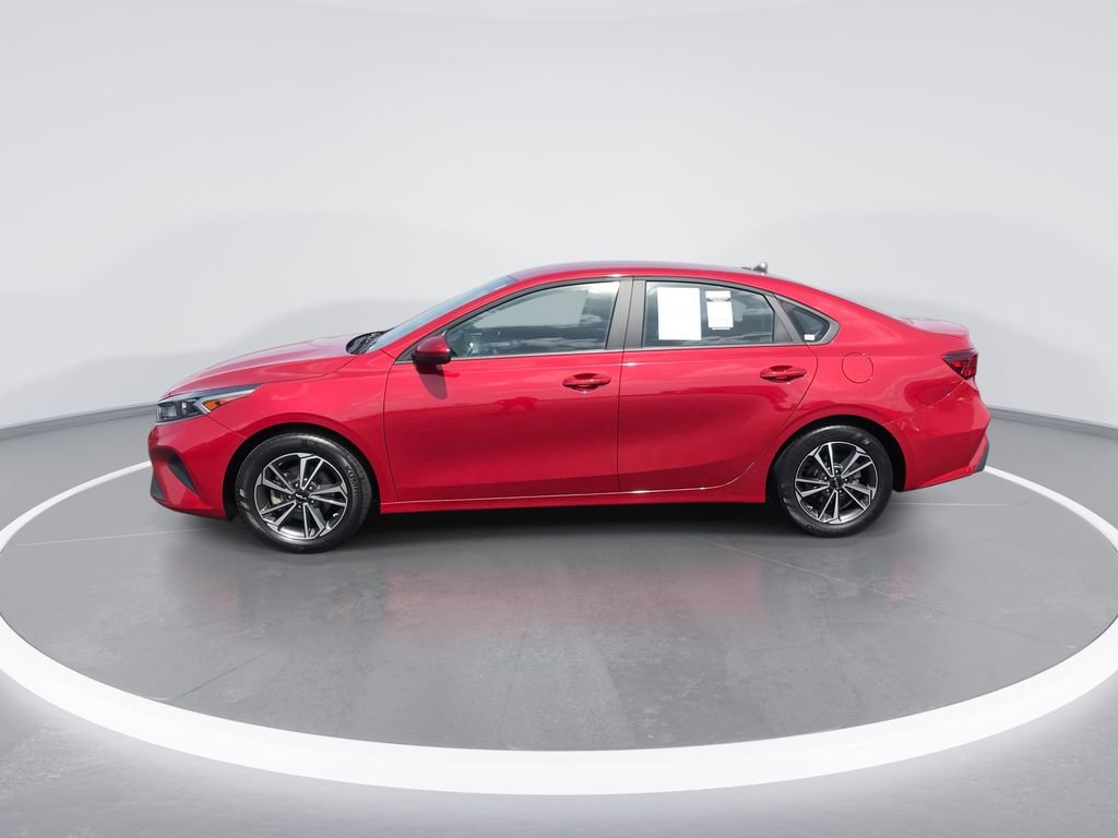 Used 2022 Kia Forte LXS FWD image 5