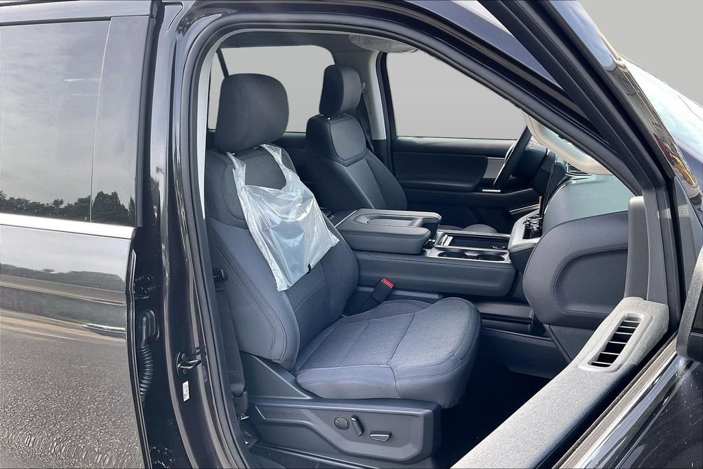 New 2027 Ford Expedition Active RWD image 8