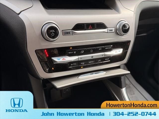 Used 2023 Ford Explorer XLT w/ Equipment Group 202A image 22