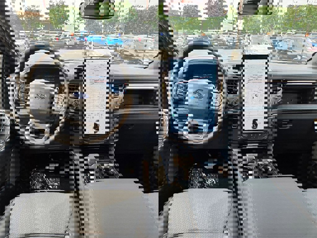 New 2025 Ford F150 Lightning Lariat image 10