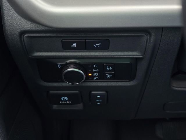Used 2024 Ford Expedition XLT RWD image 21