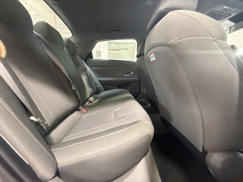 New 2026 Hyundai Elantra SE FWD image 12