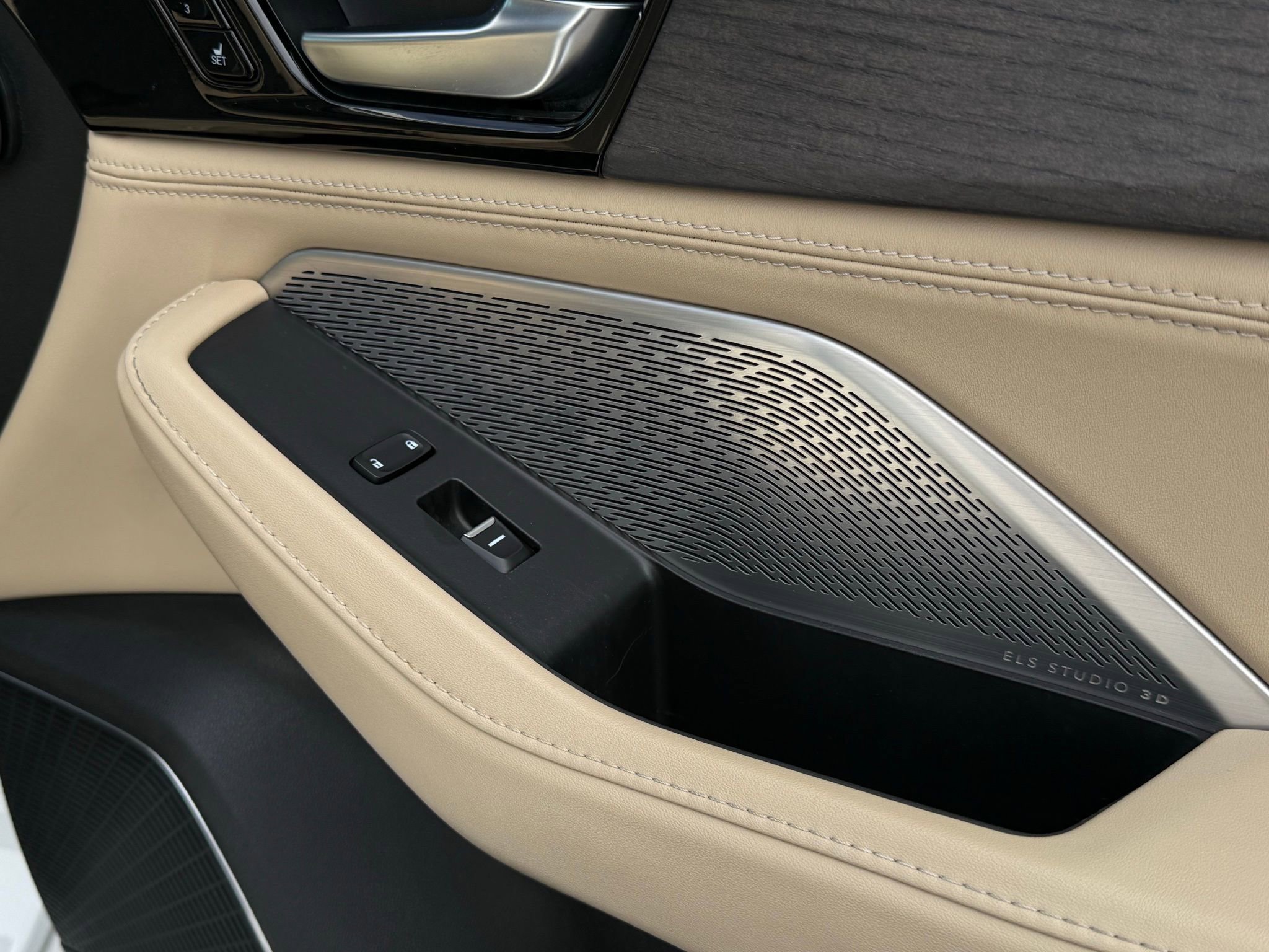 Used 2022 Acura MDX SH-AWD w/ Advance Package image 14