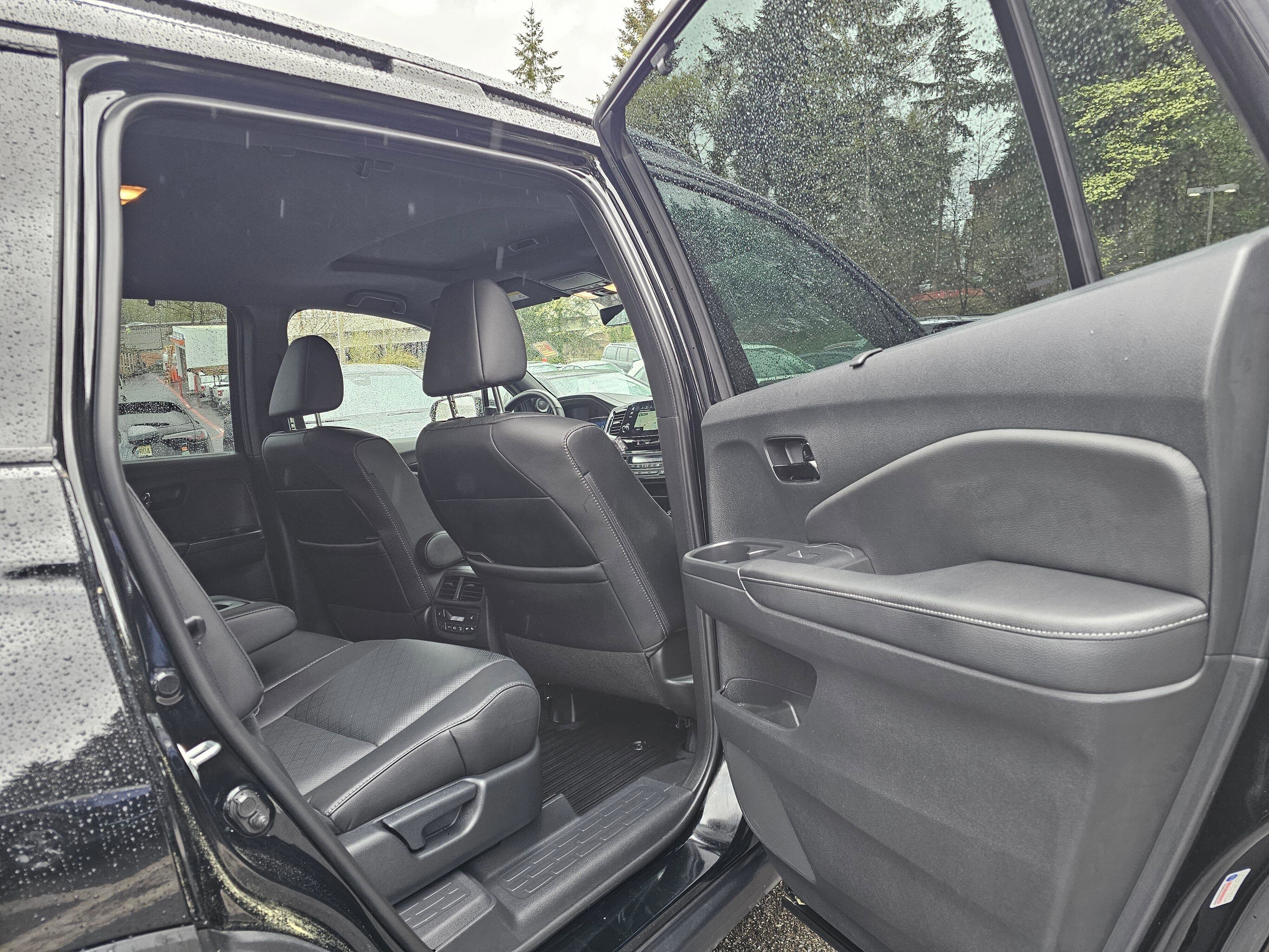 Used 2023 Honda Passport Elite image 14