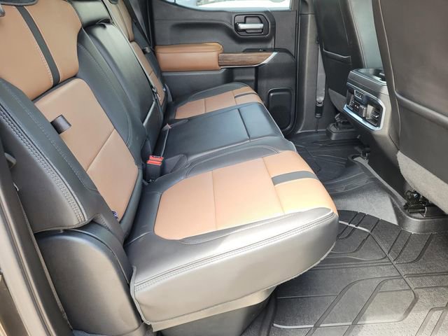 Used 2021 Chevrolet Silverado 1500 High Country w/ Technology Package AWD/4WD image 14