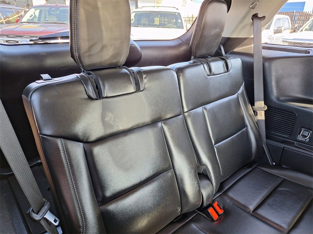 Used 2022 Ford Explorer XLT w/ Equipment Group 202A image 30